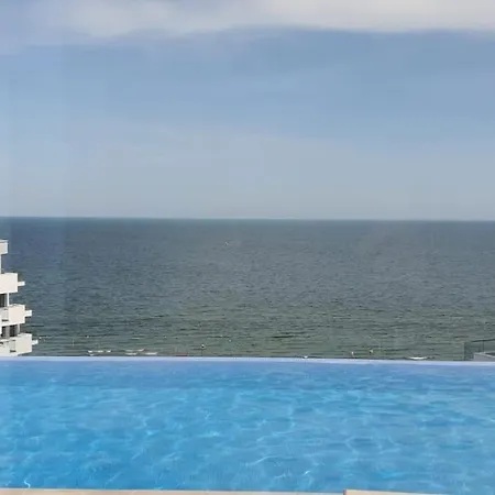 Gorgeous - Infinity Pool & Private Parking 公寓