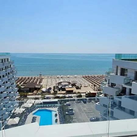 Gorgeous - Infinity Pool & Private Parking Năvodari