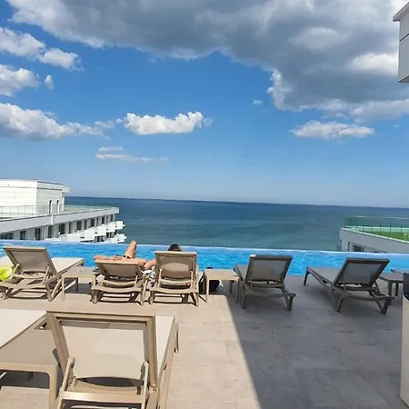 Gorgeous - Infinity Pool & Private Parking Năvodari