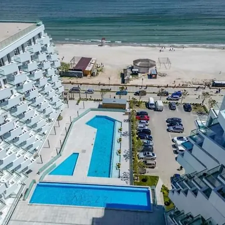 Gorgeous - Infinity Pool & Private Parking *
